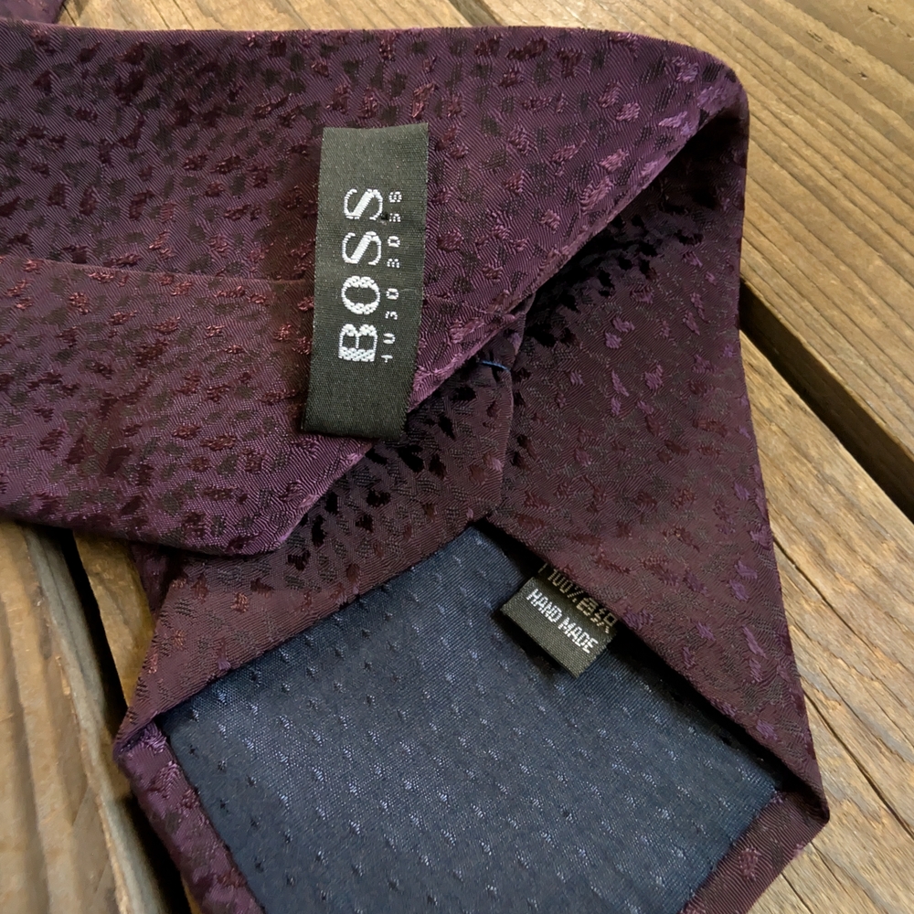 Hugo Boss Hand Made Silk Tie - Picture 3 of 5